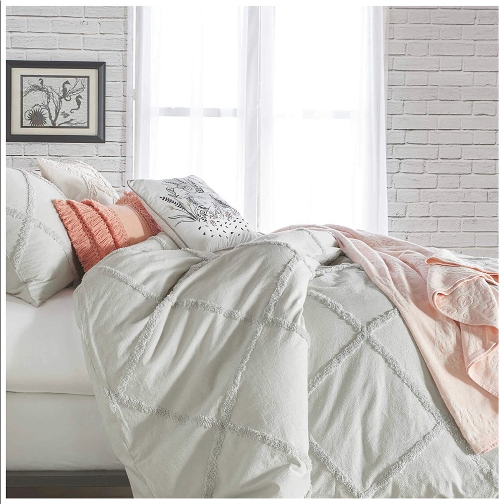 Peri Home Lattice Comforter Set